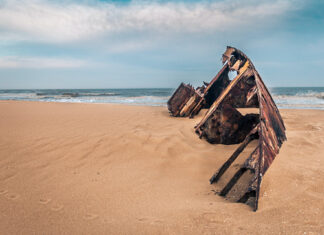 LA ESTELA DE LOS BARCOS HUNDIDOS