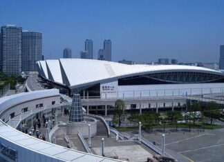 SALÓN NÁUTICO INTERNACIONAL DE JAPÓN