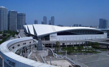 SALÓN NÁUTICO INTERNACIONAL DE JAPÓN