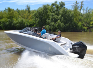 HOY EN ESLORAS PRESENTAMOS LA NUEVA LANCHA ARAUCAN 225