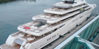 EL SEGUNDO YATE DE LUJO “ECLIPSE” DE ROMAN ABRAMOVICH ATRACÓ EN TURQUÍA