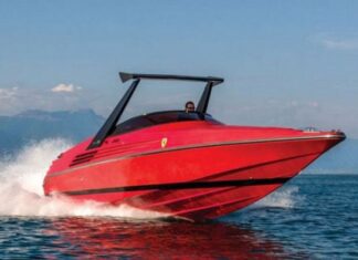 SE SUBASTARÁ UNA DE LAS ICÓNICAS LANCHAS DEL MUNDO, LA RIVA FERRARI 32