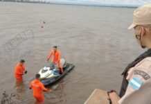 POSADAS – BUSCAN UNA LANCHA QUE NAUFRAGÓ DURANTE LA TORMENTA DEL LUNES EN EL PARANÁ