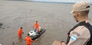 POSADAS – BUSCAN UNA LANCHA QUE NAUFRAGÓ DURANTE LA TORMENTA DEL LUNES EN EL PARANÁ