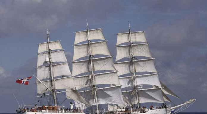 HISTÓRICO VELERO QUE SOBREVIVIÓ A LA 1º Y 2º GUERRA MUNDIAL LLEGARÁ A USHUAIA