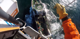 EMERGENCIA EN EL MAR: PREFECTURA AERO EVACUÓ AL TRIPULANTE DE UN PESQUERO
