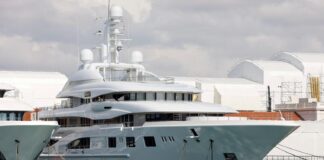 ESPAÑA RETIENE EN BARCELONA UN YATE DE 85 METROS VINCULADO A UN OLIGARCA RUSO