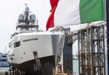 TANKOA S501, EL CUARTO MEGAYATE HÍBRIDO DE LA SERIE DE 50 METROS BOTADO EN GÉNOVA