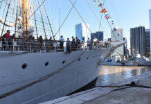 FIN DE SEMANA DE PUERTAS ABIERTAS EN LA FRAGATA ARA LIBERTAD