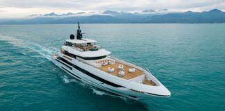 MANGUSTA OCEANO 50 RECIBE EL PREMIO “BEST OF SHOW” EN EL 63º SALÓN NÁUTICO INTERNACIONAL DE FORT LAUDERDALE