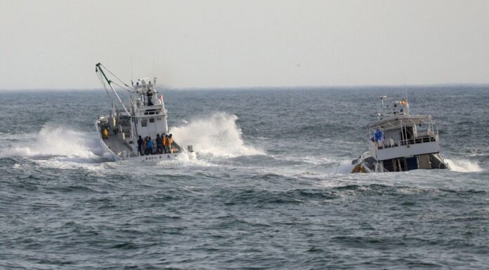 DIEZ MUERTOS Y 16 DESAPARECIDOS TRAS EL NAUFRAGIO DE UN BARCO TURÍSTICO EN JAPÓN