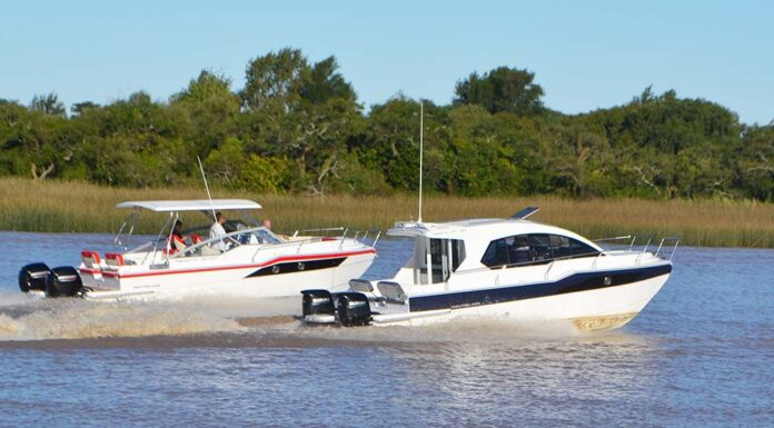 PRESENTACIÓN – CAT 700 DE NAUTIGLASS EN LA VERSIÓN OPEN Y CABINADO