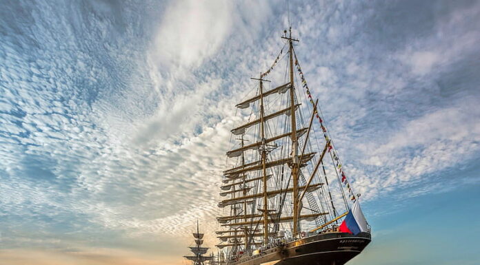 LA UNIÓN EUROPEA PROHÍBE A LOS BARCOS RUSOS ENTRAR EN LOS PUERTOS