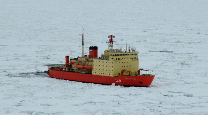 EL ROMPEHIELOS “ALMIRANTE IRIZAR” REGRESA A BUENOS AIRES DESPUÉS DE CUATROS MESES EN LA ANTÁRTIDA