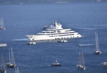 ITALIA CONFISCA EL SUPUESTO YATE DE PUTIN VALORADO EN 650 MILLONES DE EUROS