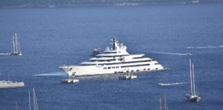 ITALIA CONFISCA EL SUPUESTO YATE DE PUTIN VALORADO EN 650 MILLONES DE EUROS