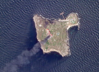 MAR NEGRO – ¿PORQUE SE LLAMA “ISLA DE LAS SERPIENTES”?