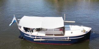 CLÁSICOS – DE BOTE SALVAVIDAS DE UN PETROLERO, A UNA ELEGANTE Y SEÑORIAL EMBARCACIÓN DE PASEO