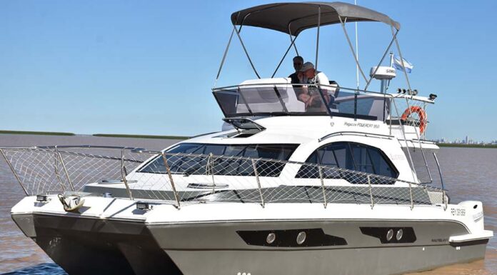 PRESENTACIÓN – NUEVO CAT 950 FLY DE NAUTIGLASS (VIDEO)