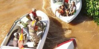 VOLCARON DOS LANCHAS DURANTE LA LARGADA DE LA FIESTA NACIONAL DEL SURUBÍ EN GOYA (VIDEOS)