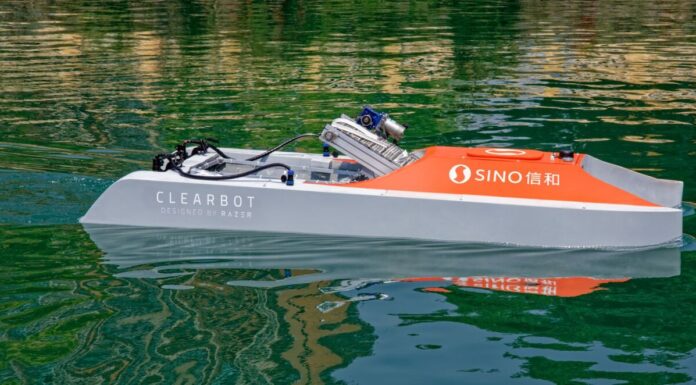 CELARBOT NEO: EL BARQUITO INTELIGENTE QUE RECOGE UNA TONELADA DE PLÁSTICO POR DÍA