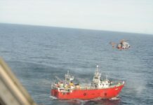 MAR ARGENTINO – PREFECTURA AERO EVACUÓ DE URGENCIA A UN TRIPULANTE ENFERMO (VIDEO)