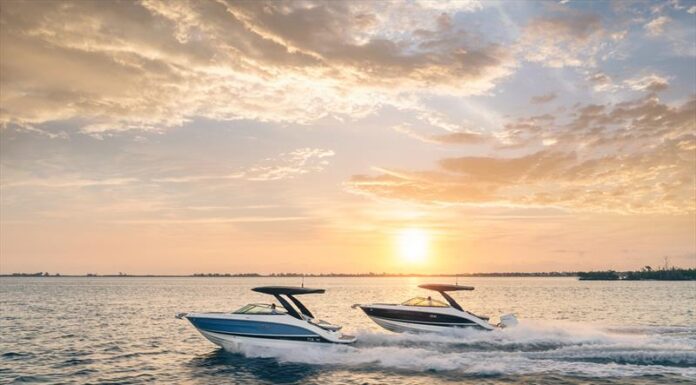 SEA RAY PRESENTA DOS EMBARCACIONES NACIDAS PARA BRILLAR: LOS NUEVOS SLX 260 Y SLX 260 FUERA DE BORDA