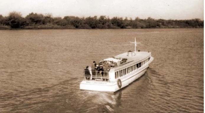 BUSCAN QUE LAS LANCHAS DE PASAJEROS VUELVAN A RECORRER EL RÍO URUGUAY