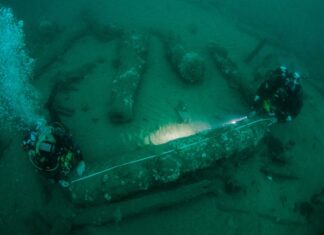 DESCUBREN LOS RESTOS DE UN BUQUE INGLÉS QUE NAUFRAGÓ HACE 340 AÑOS CON UN FUTURO REY A BORDO