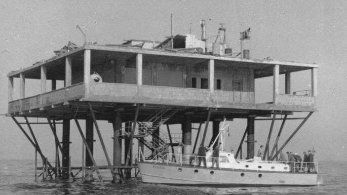 LA EXTRAORDINARIA HISTORIA DEL “PRÍNCIPE DE LA ANARQUÌA” QUE CONSTRUYÒ SU PROPIA ISLA (Y MICRONACIÓN) FRENTE A LAS COSTAS DE ITALIA