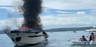 COSTA RICA – SE INCENDIÓ UN YATE EN NOCASCOLO, LIBERIA