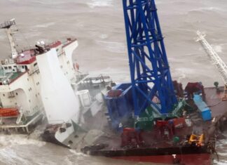 NAUFRAGIO EN EL MAR DE CHINA MERIDIONAL: UN BUQUE SE PARTE EN DOS EN MEDIO DE UN FEROZ TIFÓN Y HAY 27 DESAPARECIDOS