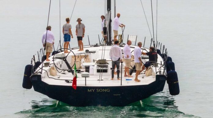 CLUBSWAN 80: LANZAMIENTO DE ‘MY SONG’, EL NUEVO MAXY YATE CONSTRUIDO PARA REGATAS