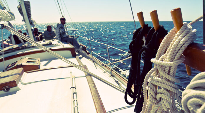 SEGURIDAD NÁUTICA – CABO DE VIDA O LÍNEA DE VIDA