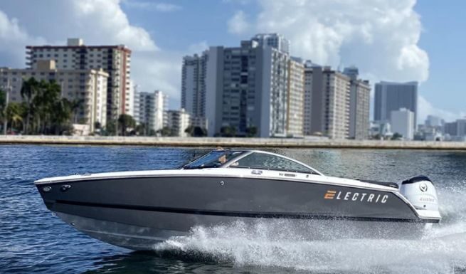 BENENTEAU SE ASOCIA CON VISION MARINE EN LA ELECTRIFICACIÓN DE LANCHAS