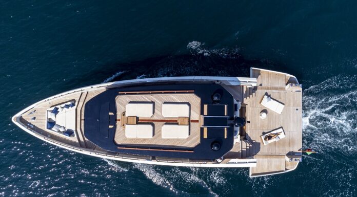 EVO V8, EL BARCO QUE SE “EXPANDE”