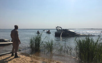 SE HUNDIÓ UN YATE DE 44 PIES EN LA COSTA DE PASO DE LA PATRIA