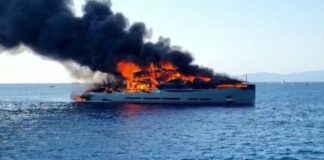 ESPECTACULAR INCENDIO QUEMA UN LUJOSO YATE DE 45 METROS DE UN MILLONARIO ITALIANO EN FORMENTERA