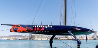 ALINGHI RED BULL RACING PRESENTA EL BARCO DE LA AMERICA’S CUP
