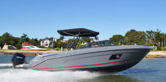 PRESENTACIÓN QUEST 280 CON MOTOR FUERA DE BORDA