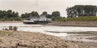 EL RÍO RIN ALCANZA NIVELES CRÍTICOS Y COMPLICA EL TRANSPORTE FLUVIAL EN EUROPA