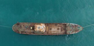 VIDEO – FUE HUNDIDO EL BUQUE “SIMBAD” EN EL PARQUE SUBMARINO CRISTO REY FRENTE A MAR DEL PLATA