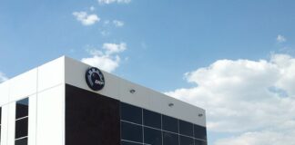 BRP VENDERÁ SU DIVISIÓN MARINA