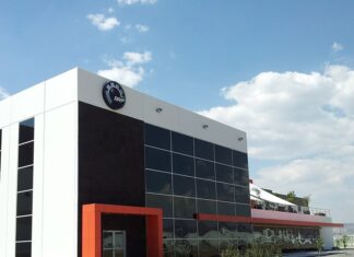 BRP VENDERÁ SU DIVISIÓN MARINA