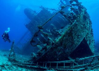 LA EXPEDICIÓN A LAS PROFUNDIDADES DEL MAYOR CEMENTERIO DE BARCOS: “NADIE SABE LO QUE HAY AHÍ”