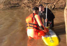CONCEPCIÓN DEL URUGUAY – PREFECTURA RESCATÓ A UN KITESURFITSA QUE ERA ARRASTRADO POR LA CORRIENTE DEL RÍO