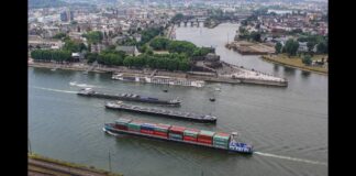 EL TRAFICO SE ACUMULA EN EL RÍO RIN DE ALEMANIA TRAS LA AVERÁIA DE UN MOTOR DE UN BUQUE