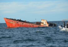 UN NUEVO BARCO SE HUNDE EN LAS GRUTAS: EL PARQUE SUBMARINO NO PARA DE CRECER