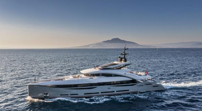 ISA GT 45 M/Y ARIA SF, EL NUEVO 45 METROS SE PRESENTA EN EL SALÓN DE MÓNACO Y LO HARÁ EN CANNES