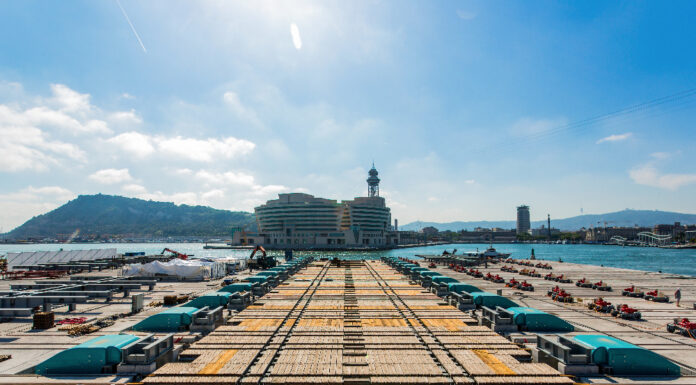 VIDEO – ASÍ FUNCIONA EL MB92, EL PRIMER SUPER ELEVADOR DE MEGAYATES QUE LEVANTA HASTA 4.300 TONELADAS